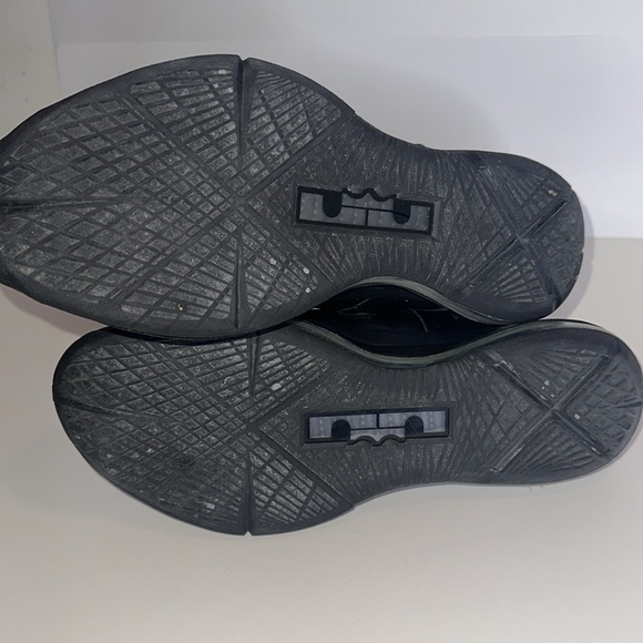 Nike LEBRON X Carbon 14 2012 Men Sneakers Black - Picture 9 of 13